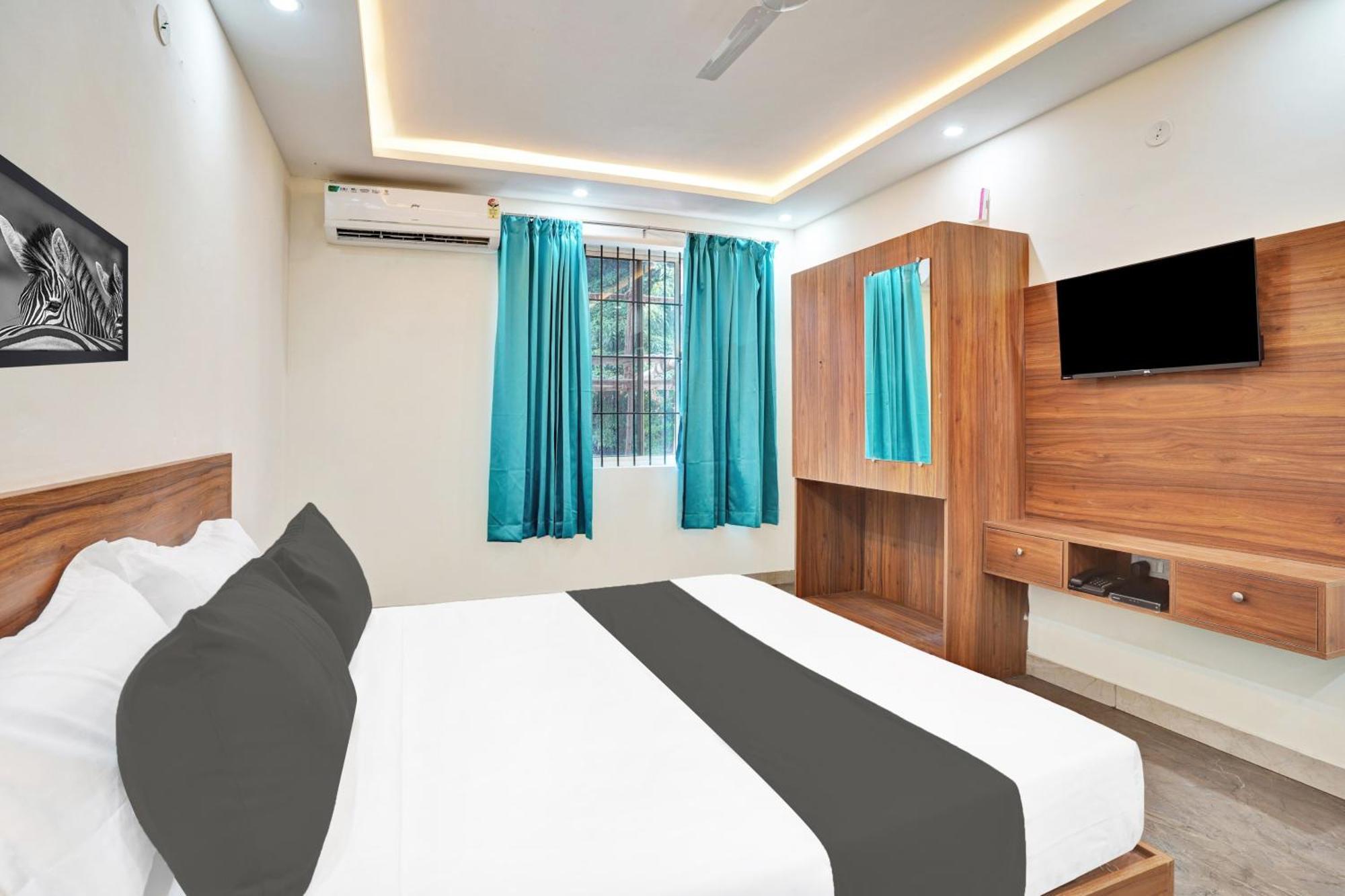 Hotel O Gayathri Metro Deluxe บังกาลอร์ ภายนอก รูปภาพ