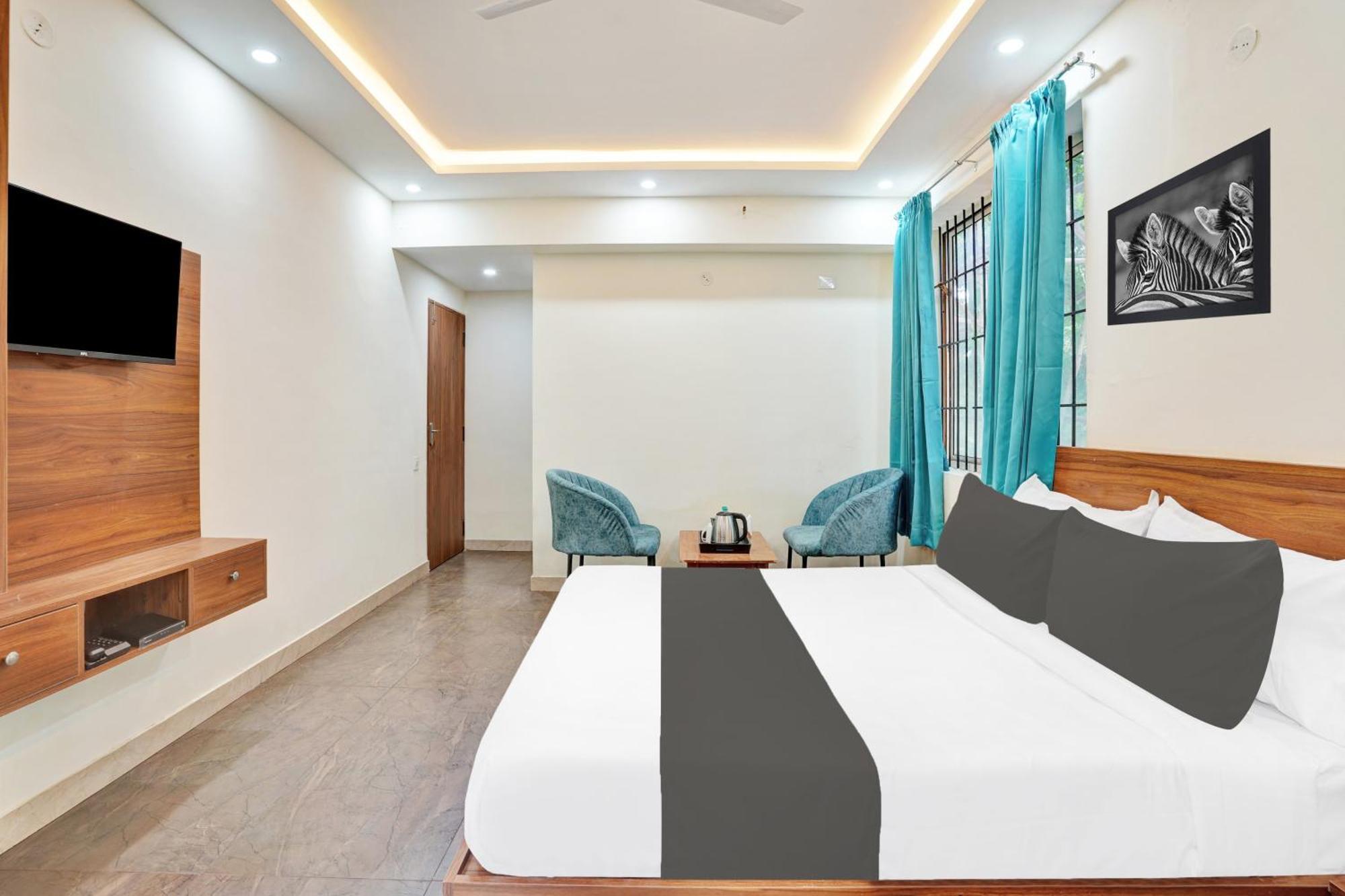 Hotel O Gayathri Metro Deluxe บังกาลอร์ ภายนอก รูปภาพ